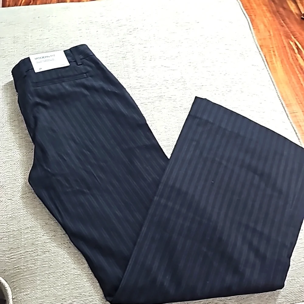 Gap Stretch Modern Fit Stripped Wide leg Pants Black size 4R NWT